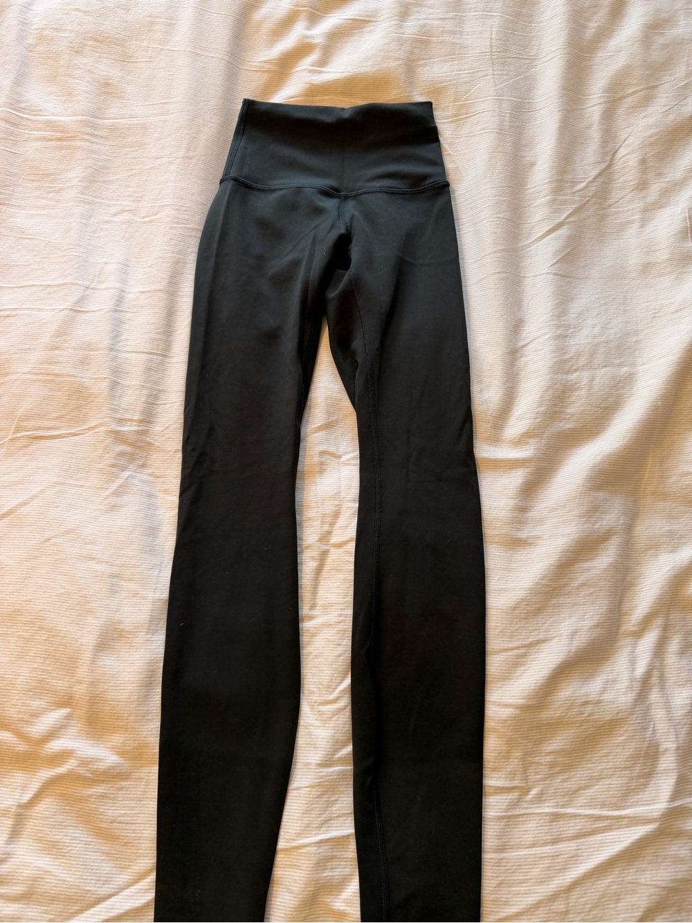 Black lululemon leggings